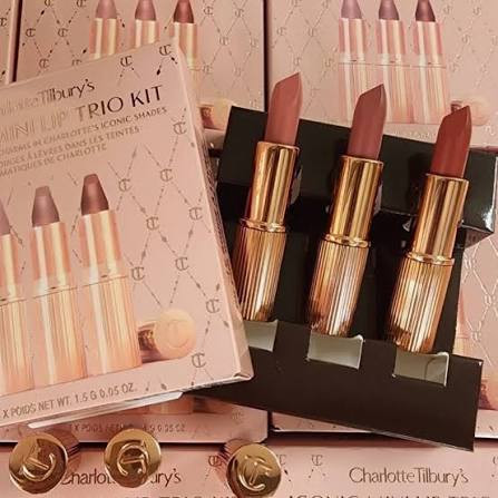 مجموعه رژ لب جامد شارلوت تیلبری مدل iconic mini lip trio با ویتامین E، وگان، شامل رنگهای سوپر مدل، پیلو تالک و واک آو نو شیم بسته 3 عددی هر کدام حجم 1.5 گرم